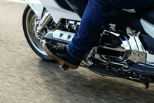 Load image into Gallery viewer, Kuryakyn Omni Cruise Mnt With Pegs Chrome - Powersports Haven