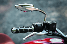 Load image into Gallery viewer, Kuryakyn Kinetic Grips Universal 7/8in Chrome - Powersports Haven