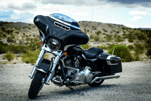 Load image into Gallery viewer, Kuryakyn Smooth Windshield Trim 14-Up Touring Chrome - Powersports Haven