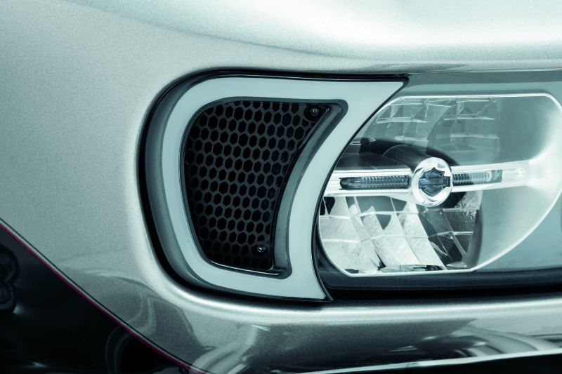 Kuryakyn Tracer Headlight Vent Accents Road Glide - Powersports Haven